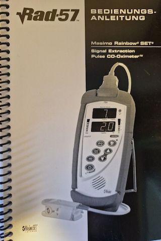 Masimo Rad-57 (SPO2, SPCO und SpMet) + Sensor, Kabeln, Hand-Cove