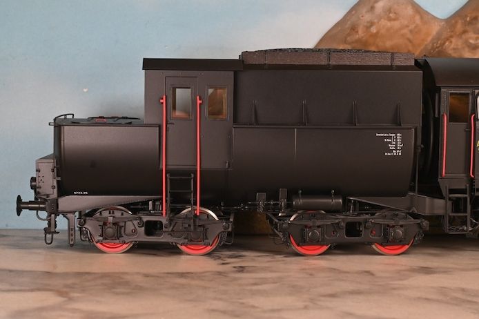 KM 1 Modellbau Spur 1 Br. 42.2708 Dampflok der ÖBB MFX & Sound