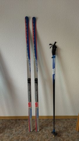 Langlaufski wie neu - 1,75 m mit Stöcken