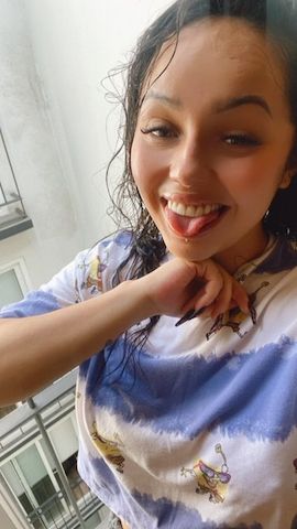 Sexy Frau verfügbar für Sex- und Massage-Begegnungen
