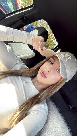 Schöne Yvonne 26 Jahre alt verfügbar, um dich zu entspannen