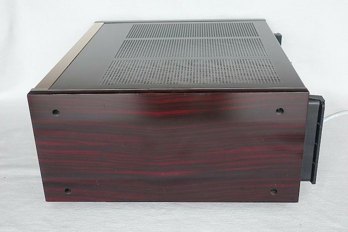 Accuphase P 500-L Power Amplifier
