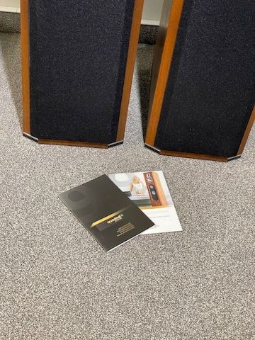Quadral Aurum Vulkan 9 3-Way Floorstanding Speakers