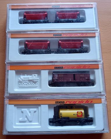 6 Güterwagen Arnold Rapido Spur N in OVP