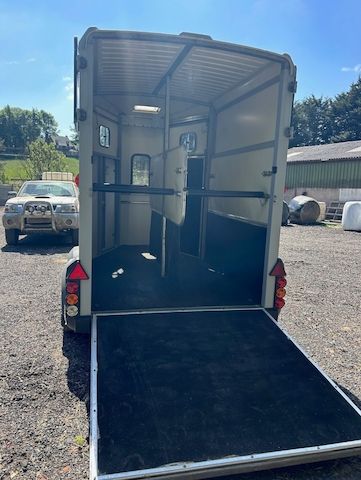 IFOR Williams HB506 – Pferdeanhänger, Baujahr 2018