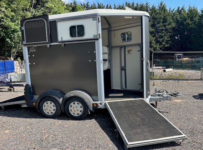 IFOR Williams HB506 – Pferdeanhänger, Baujahr 2018