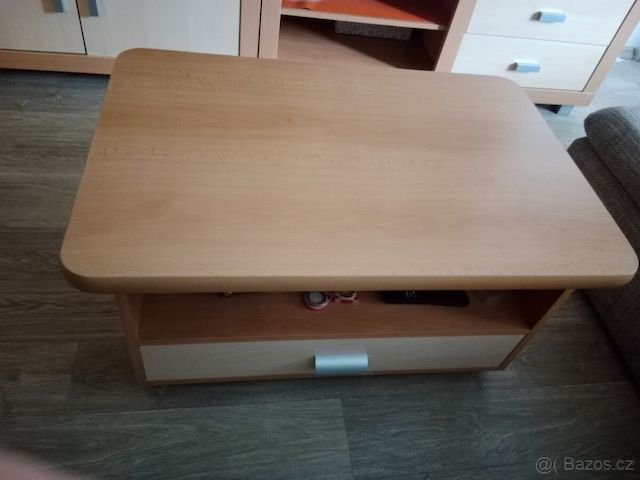 Wohnzimmermöbel
