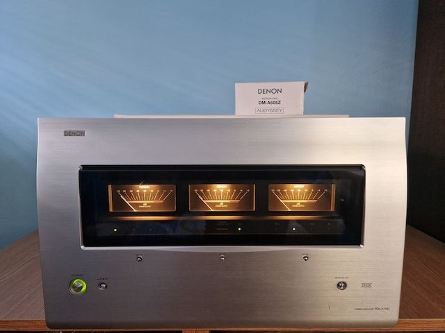 Denon POA-A1HD 10-channel Endstufe Denon POA-A1HD 10-channel Endstufe