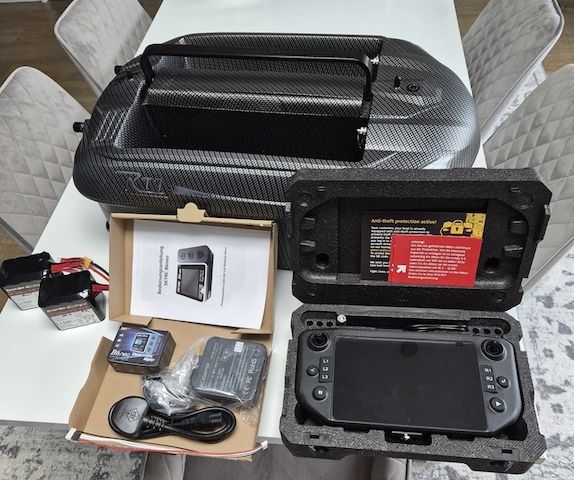 Carplounge RT7 V4 Pro Carbon Bait Boat Carplounge RT7 V4 Pro Carbon Bait Boat