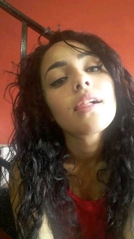 Sexy Frau verfügbar für Sex- und Massage-Begegnungen