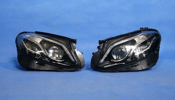 Mercedes-Benz E KLASA W213 Frontscheinwerfer