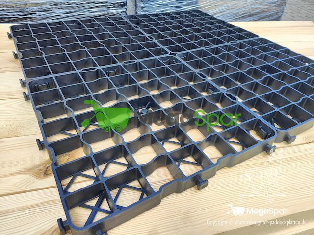 Rasengitter, Kieswaben & Paddockplatten - ideal für den Paddock