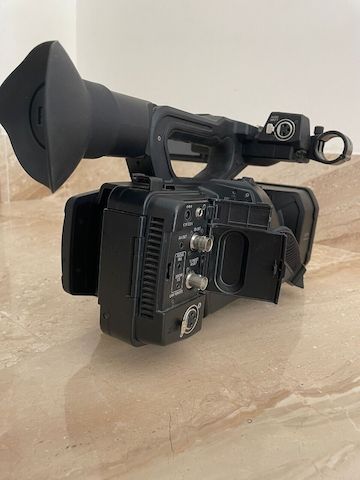 Panasonic AG-UX180 4K Camcorder