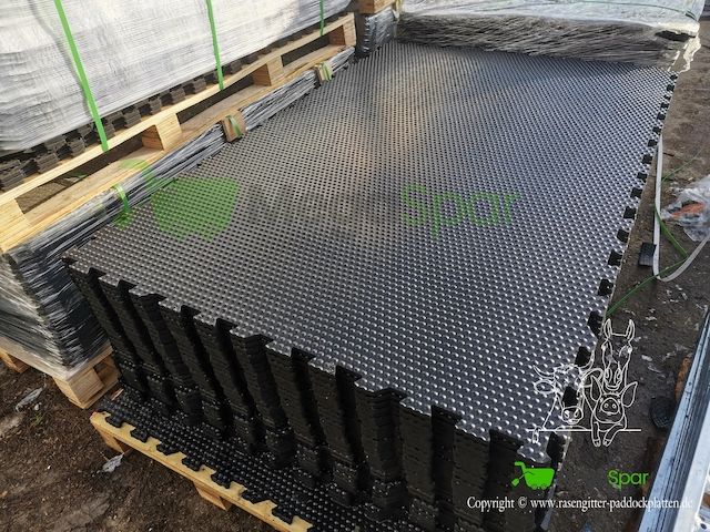 Stallmatten & Pferdematten kaufen Top-Preise für Boxenmatten