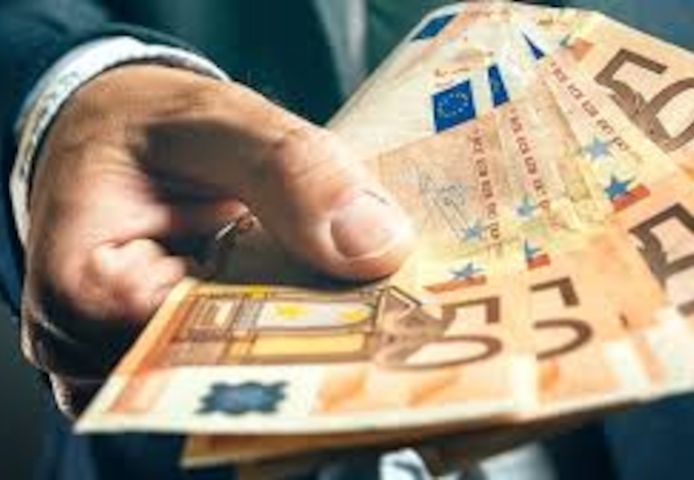 Privatpersonen zwischen