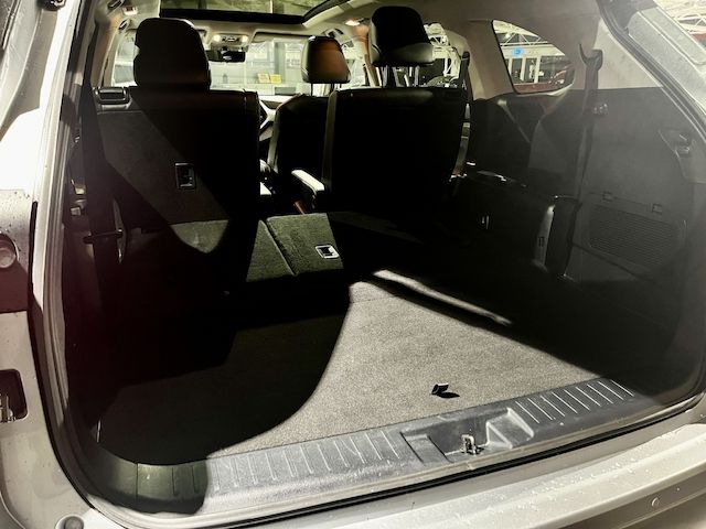 Toyota Highlander Platinum AWD, Baujahr 2023 🧊