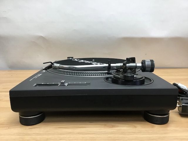 Technics SL 1210 MK2 Plattenspieler