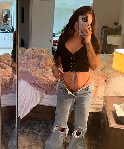 Sex- und Erotikmassageservice ohne Tabus verfügbar