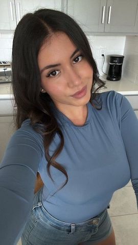 W33j – Kurvige Frau mit Plus-Size-Figur sucht ernsthaften,