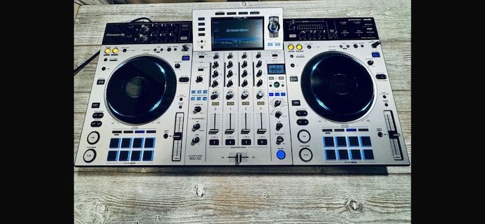 DJ-System Pioneer DJ XDJ-XZ professionelles 4-Kanal All-in-One