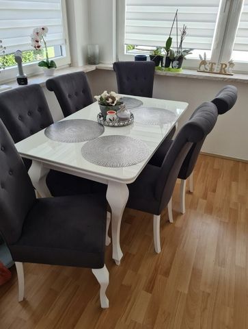 Esstisch mit stühle