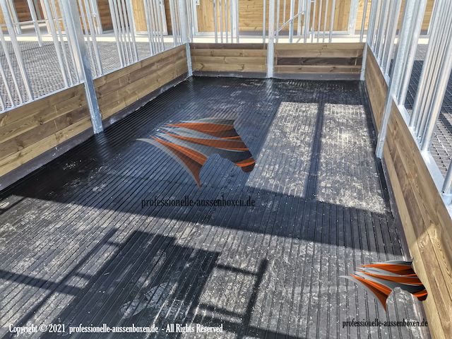 Pferdestall bauen - Außenbox, Pferdebox & Offenstall mit Weidehütte kaufen