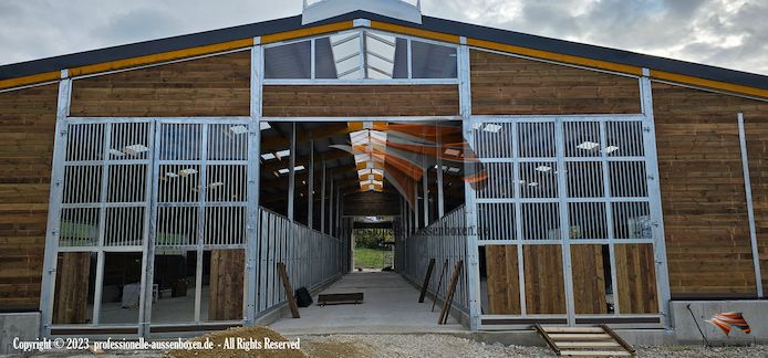 Stalltür kaufen & Paddocktür - Scheibetore | Pferdestalltür
