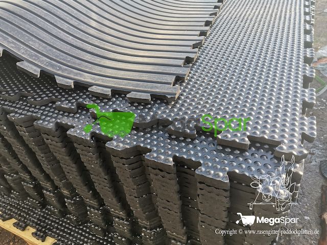 Rutschfeste Stallmatten & Pferdematten | Liegematte für Pferde kaufen