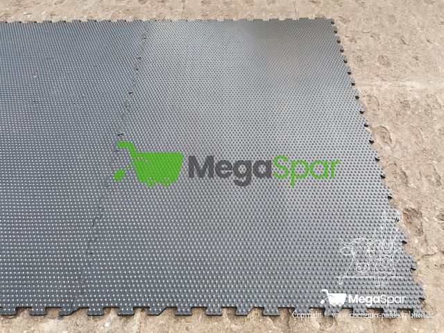 Rutschfeste Stallmatten & Pferdematten | Liegematte für Pferde kaufen