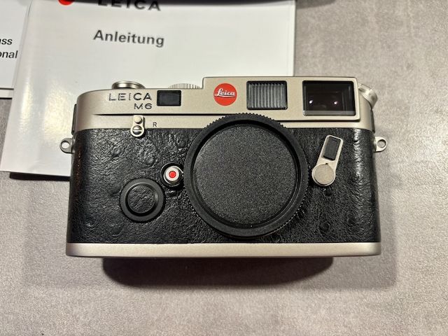 Leica M6 Kamera titanisiert
