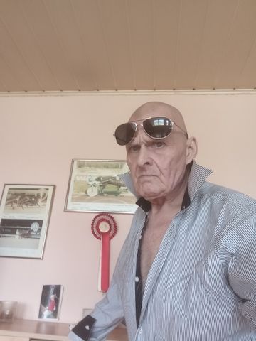 Junge Sissischlampe gesucht!! Übernachtung/Wohnen möglich!