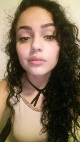 Sexy Frau verfügbar für Sex- und Massage-Begegnungen