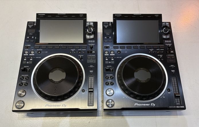 2 x Pioneer CDJ-3000 mit Originalverpackung