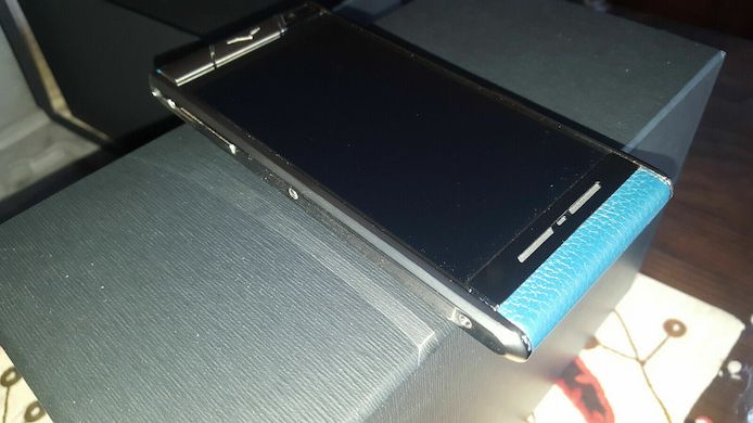 Vertu Aster Lagoon Calf LT