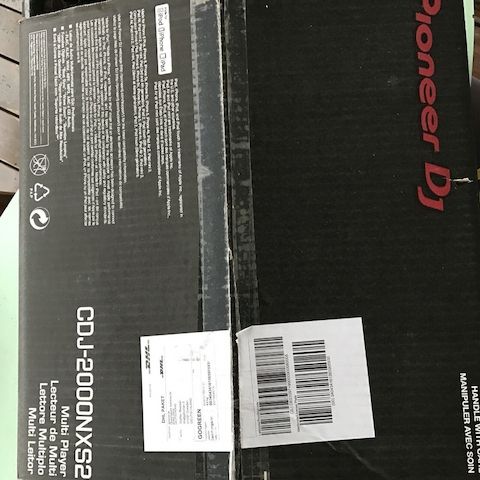 DJ Set inkl. Pioneer DJM V10 und 2x Pioneer CDJ 3000, gebraucht