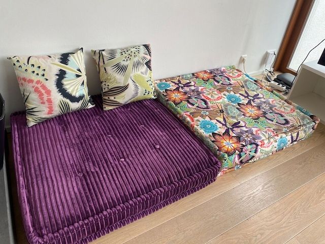 Ein sehr schönes Mah Jong Sofa - von Roche Bobois -im Missoni-Stoff!