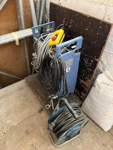 Geda 200kg Aufzug Dachdeckerlift Bauaufzug 15m in neuwertigem Zustand