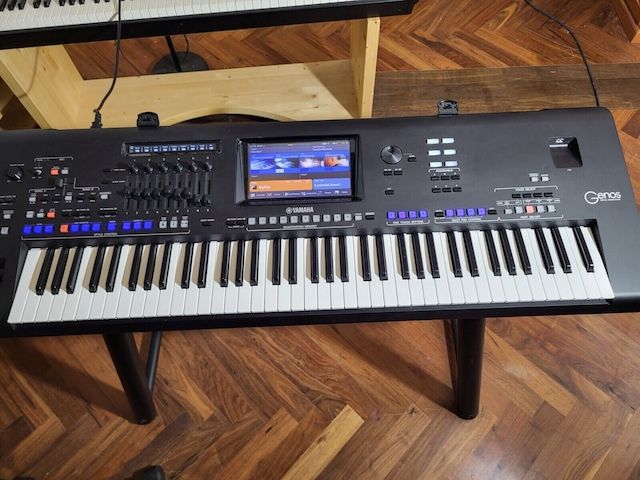 Genos 1 Workstation Yamaha Keyboard Key 0004708-000 in OVP - Top Zustand