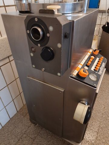 Handmann Kolbenfüller 30L fahrbar auf Edelstahlroller