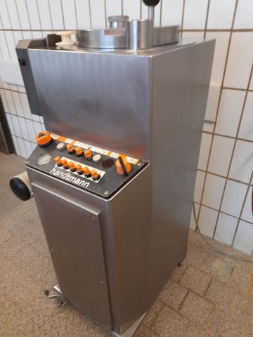 Handmann Kolbenfüller 30L fahrbar auf Edelstahlroller