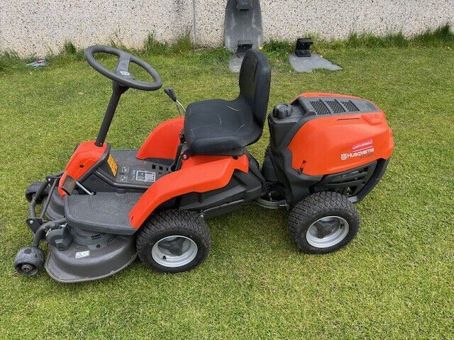 Husqvarna Rider 112C5 mit 85cm Mulchmähdeck B&S Motor , Schaltgetriebe