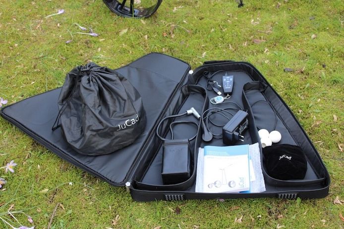 JuCad Phantom Carbon Schwarz mit Fernbedienung Golf Elektro Trolley top