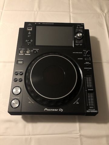 PIONEER DJ - XDJ 1000 MK2  Paar  + 2x Flightcase  WIE NEU