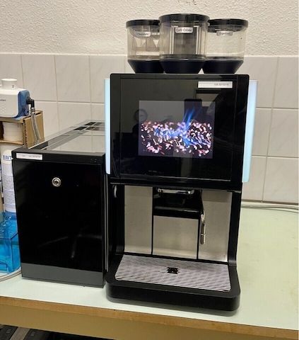 WMF 1500S Kaffeevollautomat mit Milchkühler, überholt + Pflegeset