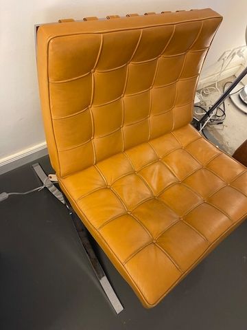 Barcelona chair Leder hellbraun Knoll International Mies Van der Rohe