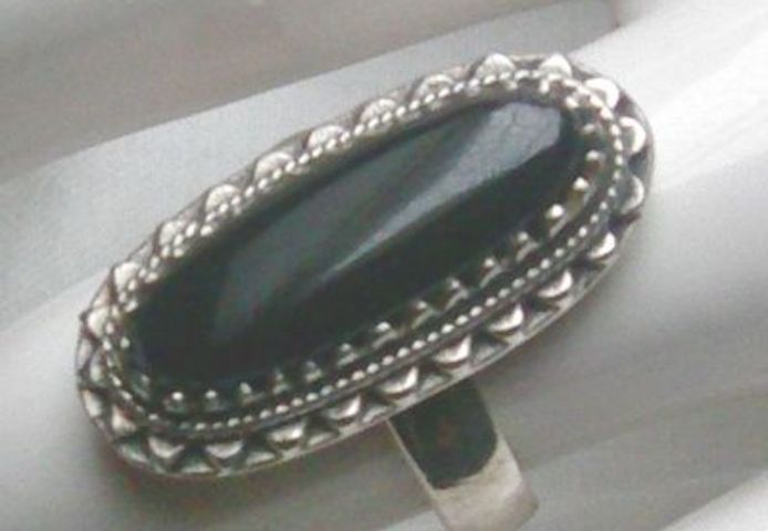 Ring, 925 Silber mit gefassten Onyxstein