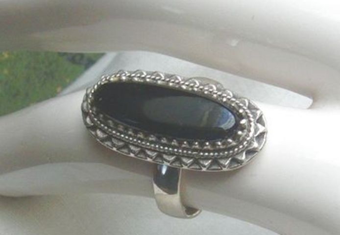 Ring, 925 Silber mit gefassten Onyxstein