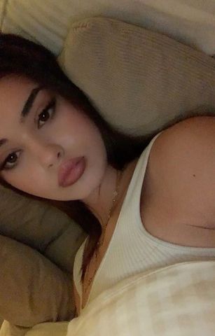 Asha 18 Berlin Strippe für dich