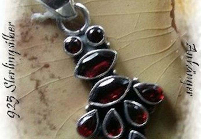 Granatanhänger, 925 Silber, massiv