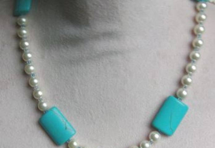 klassich schöne Perlen-Türkiskette